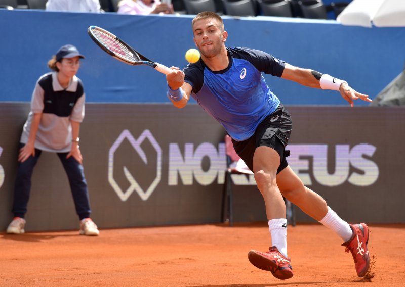 Ipak ništa od trofeja za Bornu Ćorića; najbolji hrvatski tenisač u finalu izgubio od Rusa Andreja Rubljova