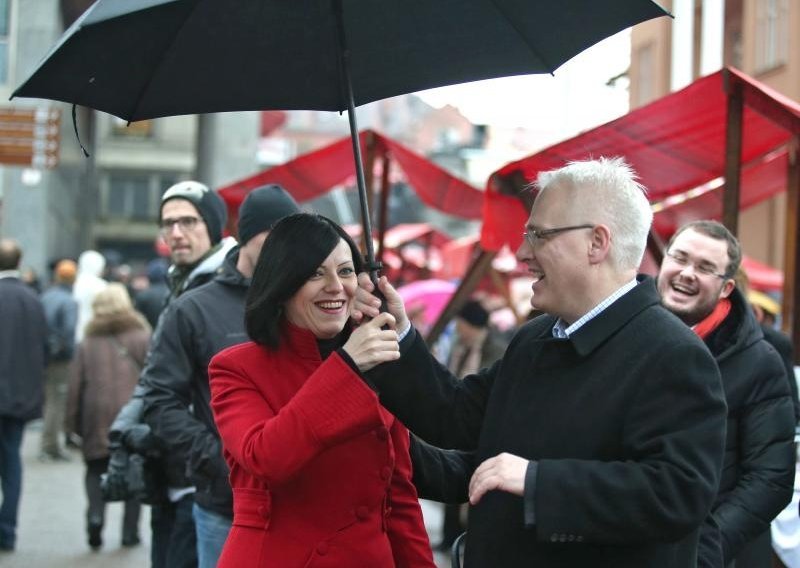 Holy: Josipoviću je naštetila podrška Kukuriku koalicije