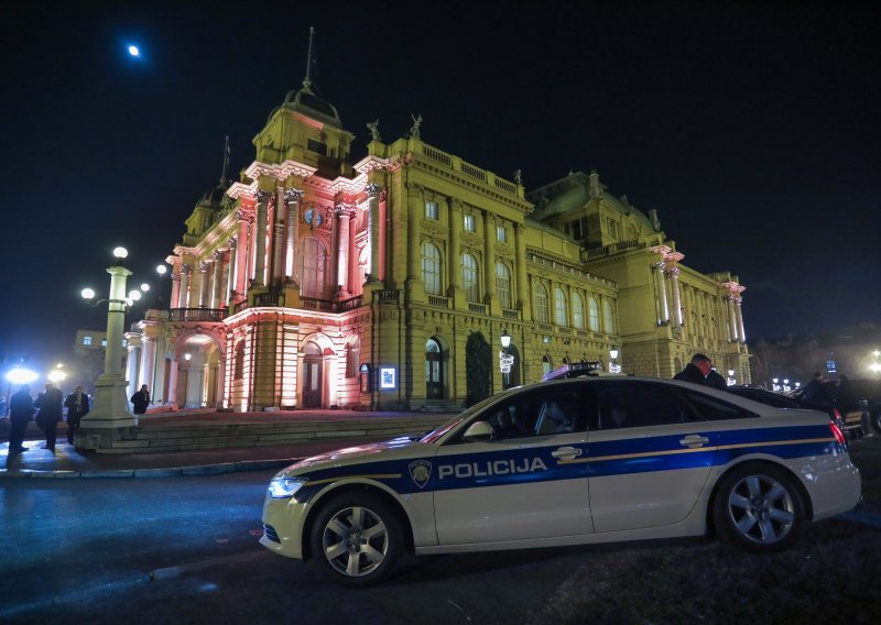 [ANKETA] Sve više država uvodi policijski sat, treba li zabraniti kretanje u noćnim satima i u Hrvatskoj?