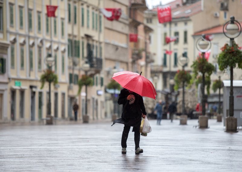 Kiša na širem riječkom području, temperature idu do 22 celzijevca