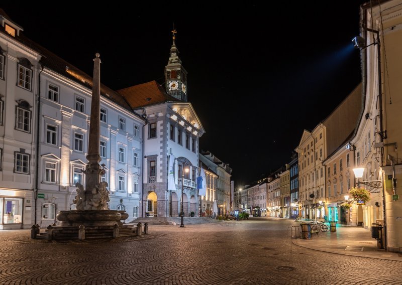 Slovenija ostaje 'zaključana' i idući tjedan, očekuje se daljnji rast broja novozaraženih