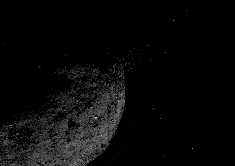 Površina asteroida stari puno brže od Zemljine, a ključ misterija je - Sunce