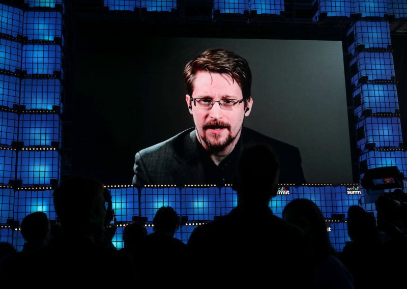 Rusija Snowdenu zajamčila trajni boravak u zemlji