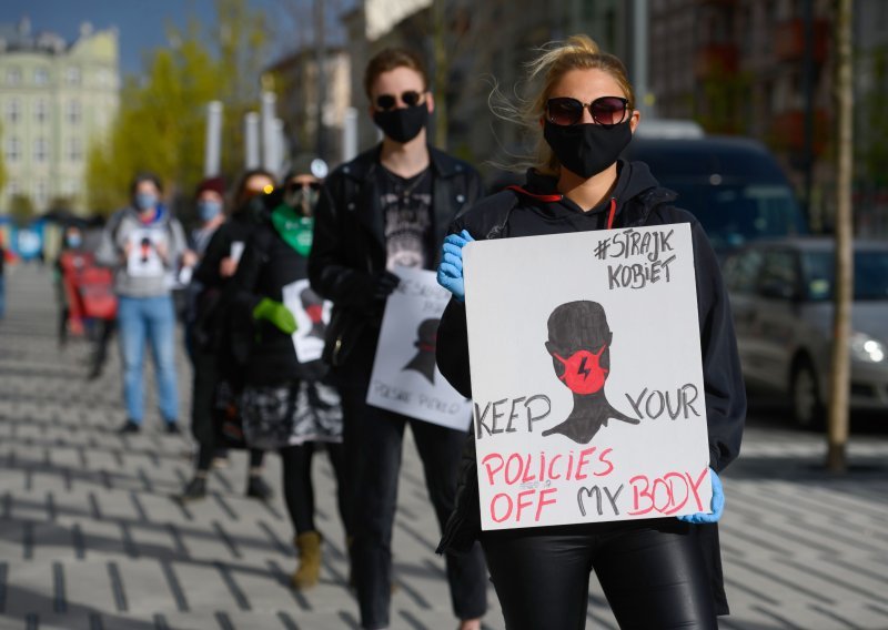 Ustavni sud u Poljskoj proglasio neustavnim pobačaj po osnovi fetalnih defekata