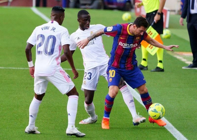 Luka Modrić zabio u 90. minuti i dokrajčio Barcelonu u El Clasicu na Camp Nou
