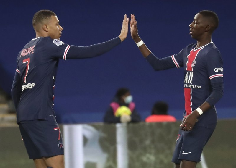 PSG dao četiri komada Dijonu i preuzeo vrh prvenstvene ljestvice, po dva zabili Kean i Mbappe