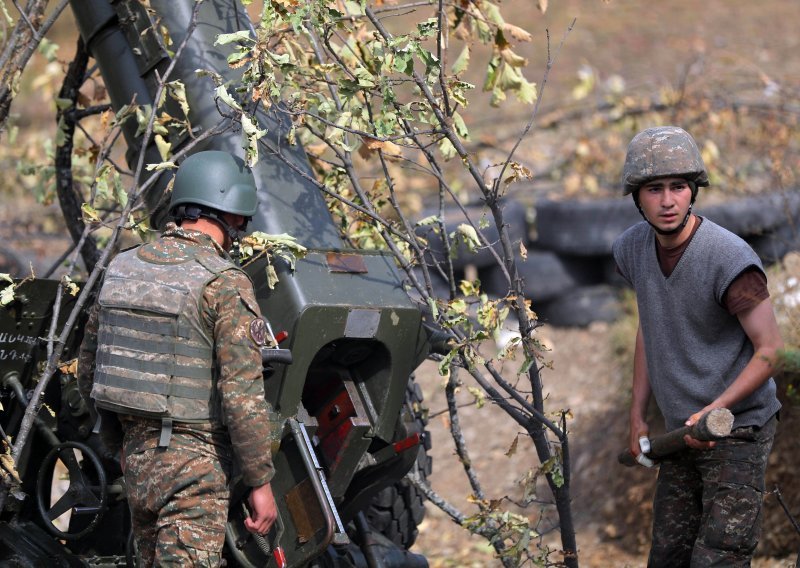 Nagorno-Karabah: Više od tisuću vojnika poginulo u sukobu s Azerbajdžanom