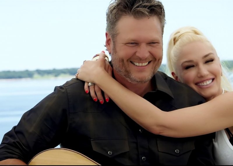 Nakon pet godina veze zaručili se Gwen Stefani i Blake Shelton