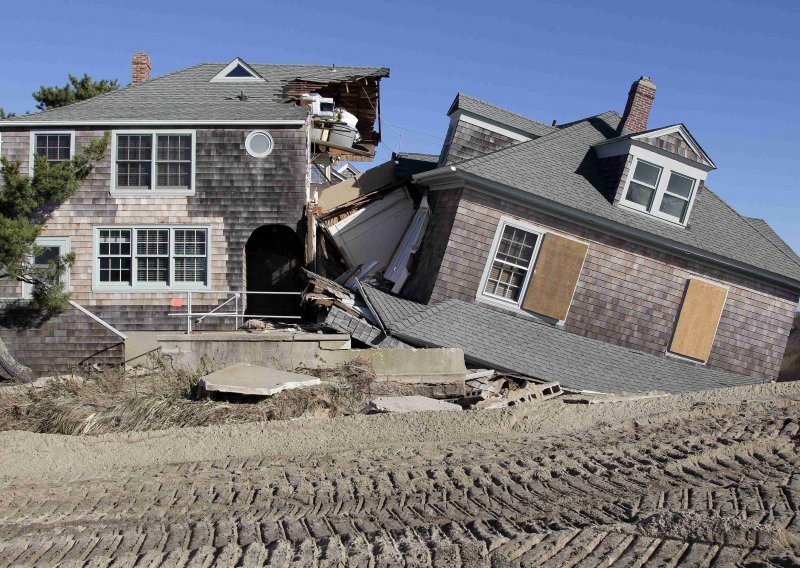 Povrh svega — potres u New Jerseyju