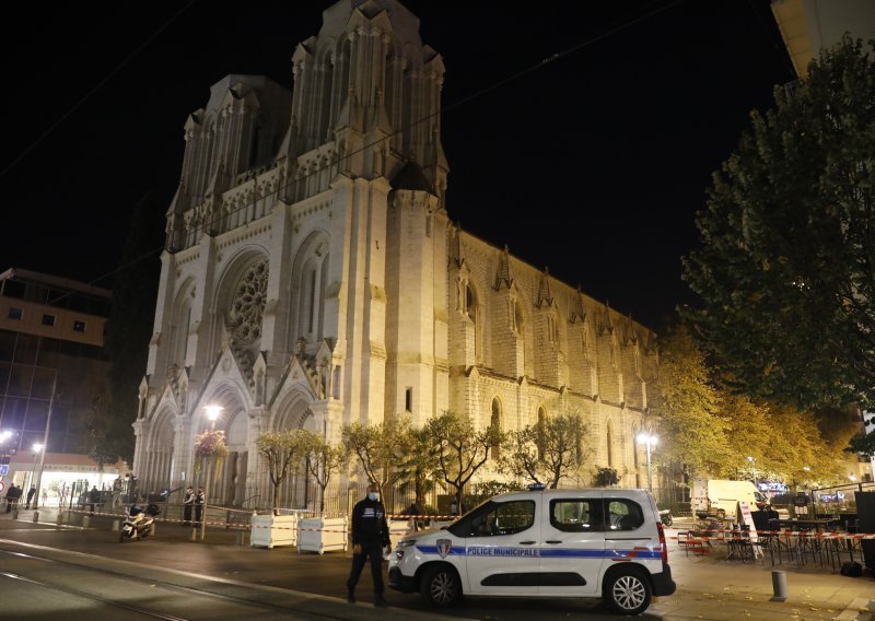 Francuska šalje 'poruku miru muslimanskom svijetu'