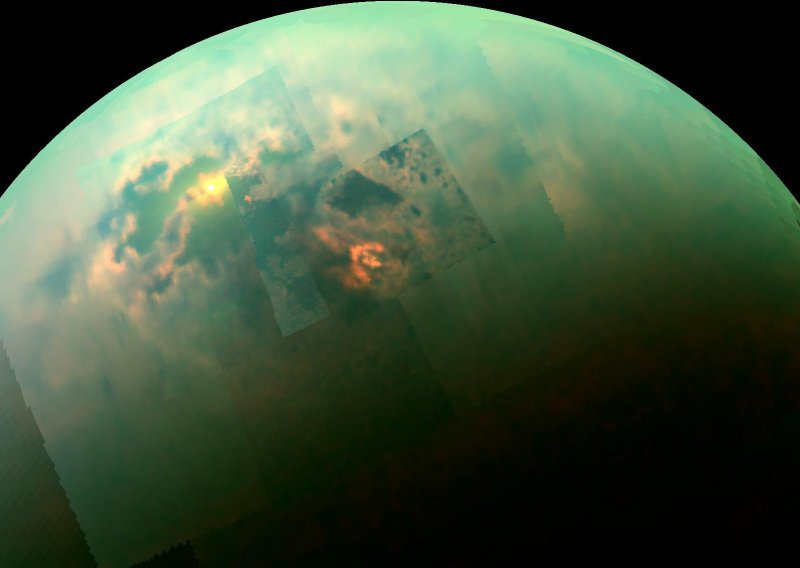 NASA pronašla 'čudnu molekulu' na Titanu - radi li se o tragovima života?