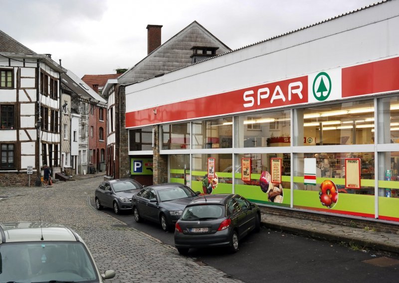 Spar sljedećeg tjedna isplaćuje božićnice za 4000 radnika, doznajte kako će ih nagraditi