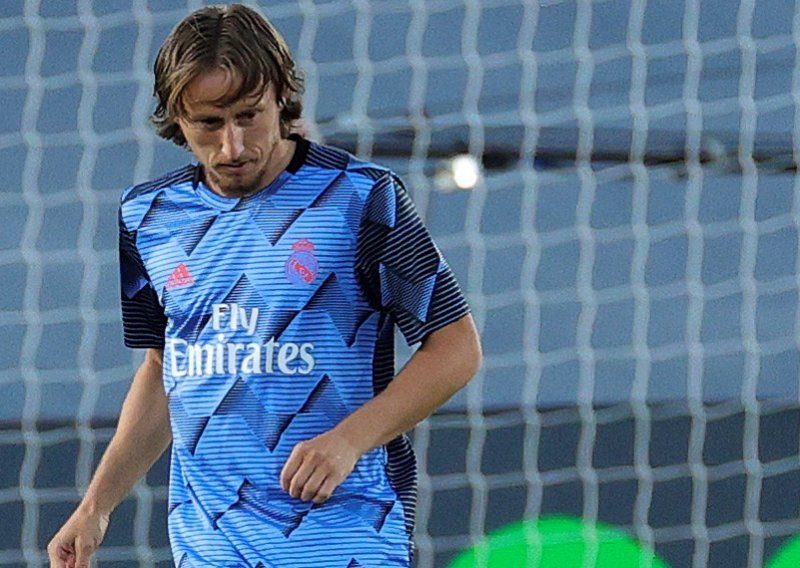 Luka Modrić oduševio u visokoj pobjedi protiv Huesce, ali Španjolci otkrivaju zašto vjerojatno neće igrati protiv Intera u Ligi prvaka