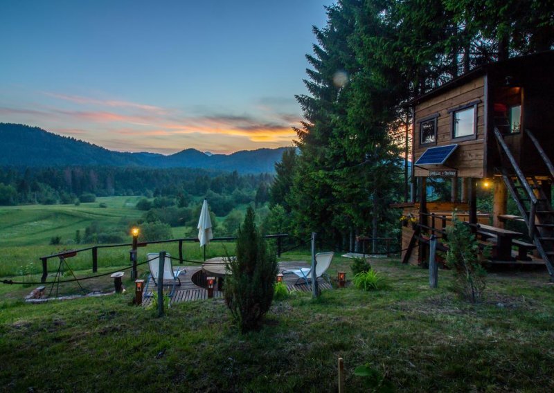 [FOTO] Sad je vrijeme za planiranje romantičnog dočeka Nove godine. Pronašli smo za vas planinske kolibe i kuće skrivene od svijeta