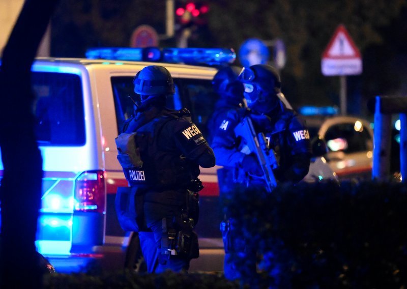 Češka provodi kontrolu na granici nakon napada u Beču