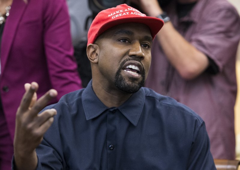 Kanye West priznao neuspjeh u osvajanju Bijele kuće, zanimaju ga izbori 2024.