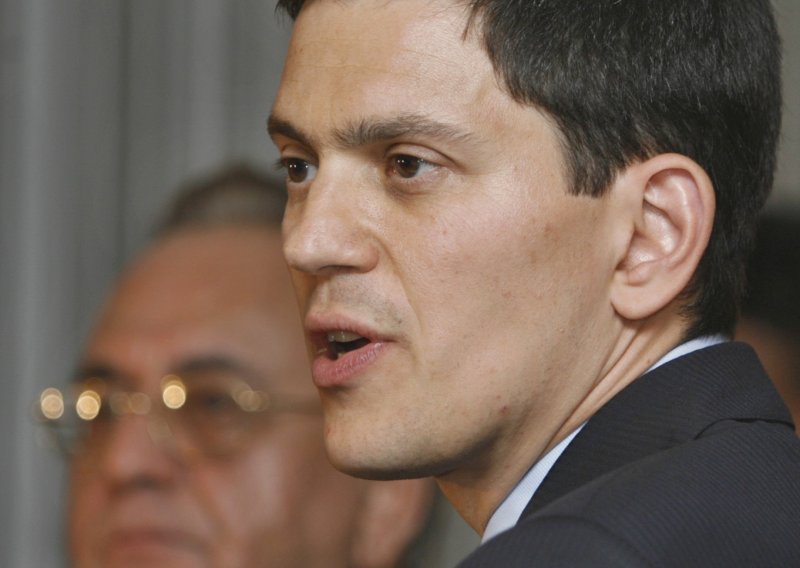 David Miliband se povukao iz vrha Laburističke stranke