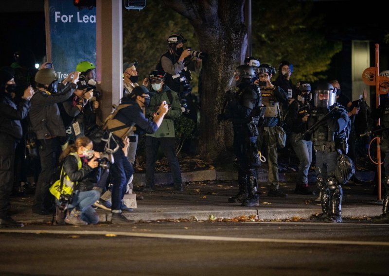 Policija u Portlandu uhitila 11, a u New Yorku 50 prosvjednika