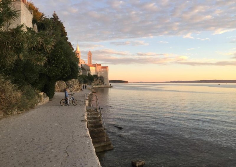 [FOTO] Uskoro će praznik usred tjedna - zašto ne biste na pet dana pobjegli na more? Našli smo za vas povoljan smještaj na kvarnerskim otocima