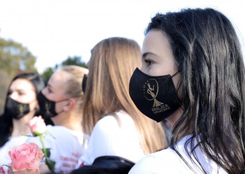 Ljepotice zavladale ispred HNK: Održano predstavljanje kandidatkinja za Kraljicu Hrvatske