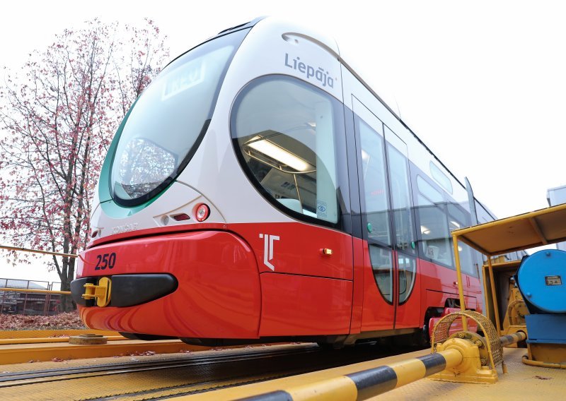 [FOTO/VIDEO] Končar prodao prve tramvaje izvan granica Hrvatske, pogledajte po čemu se razlikuju od zagrebačkih