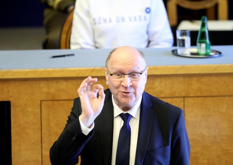 Estonski ministar odstupa nakon što je Bidena nazvao korumpiranim