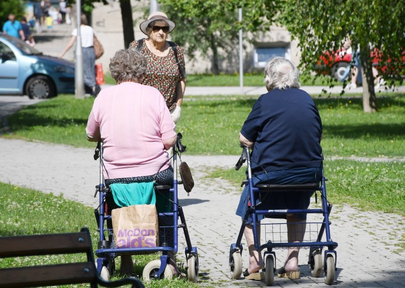 Žene koje bi od iduće godine u mirovinu mogle bi biti na ozbiljnom gubitku