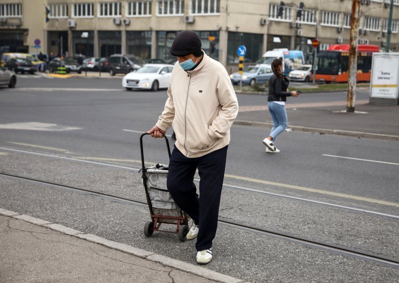 U BiH u subotu gotovo 1300 zaraženih a 49 umrlih, među njima i bivši premijer Muratović