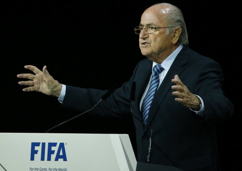 Sepp Blatter u bolnici