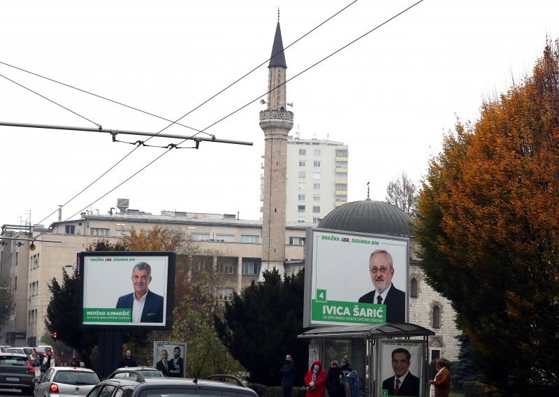 Kandidiraju se cijela sela i gradovi, birači se dižu iz mrtvih, prijetnje i uvrede sijevaju sa svih strana: Ovo je sve što trebate znati o lokalnim izborima u BiH