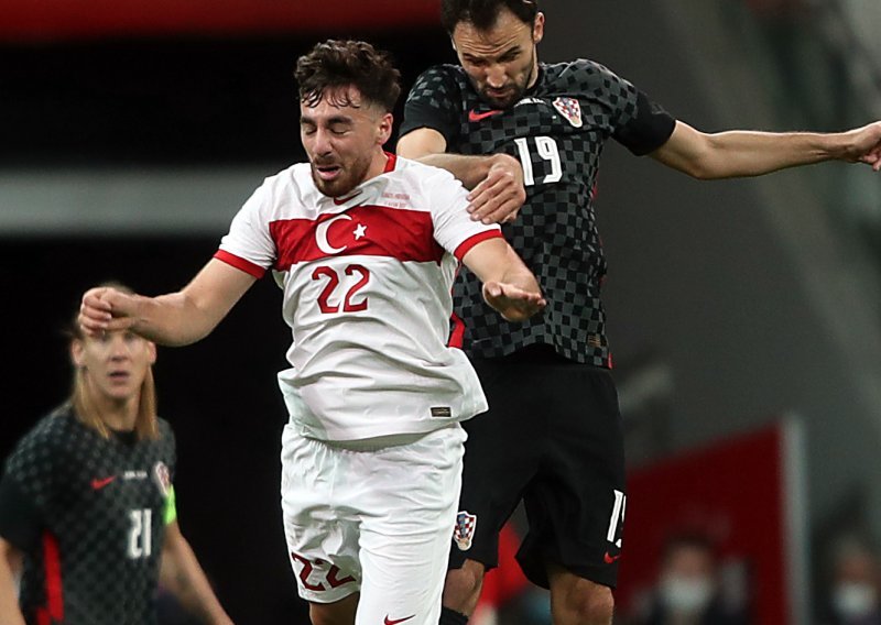 Hrvatska protiv Turske imala čak četiri kapetana u 90 minuta; evo tko je sve u Istanbulu dobio tu čast