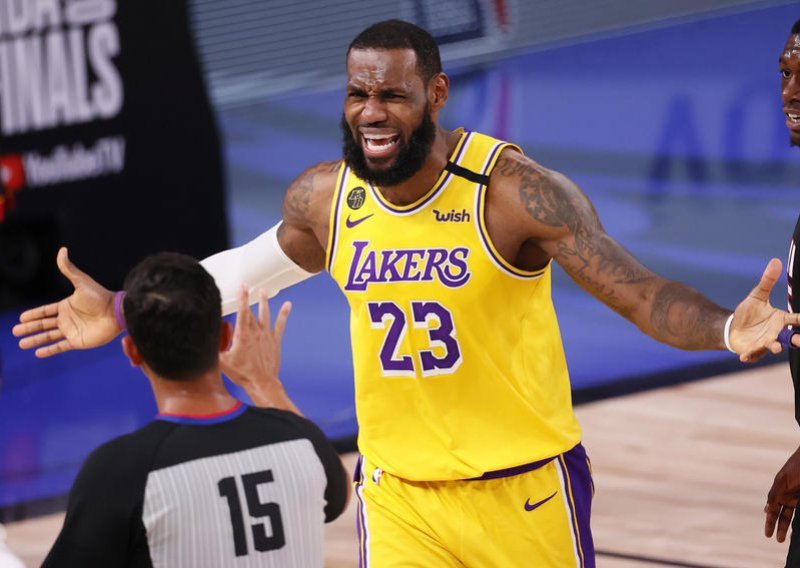 Čelnici prvaka NBA lige LA Lakersa donijeli tešku odluku koja se neće dopasti navijačima; prvi su se odlučili na ovakav potez
