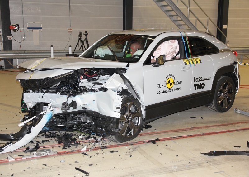 [FOTO/VIDEO] Mazda MX-30 osvojila pet zvjezdica na Euro NCAP testiranju