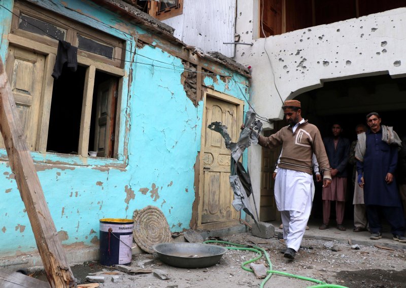 Najmanje 15 mrtvih u sukobu indijskih i pakistanskih snaga
