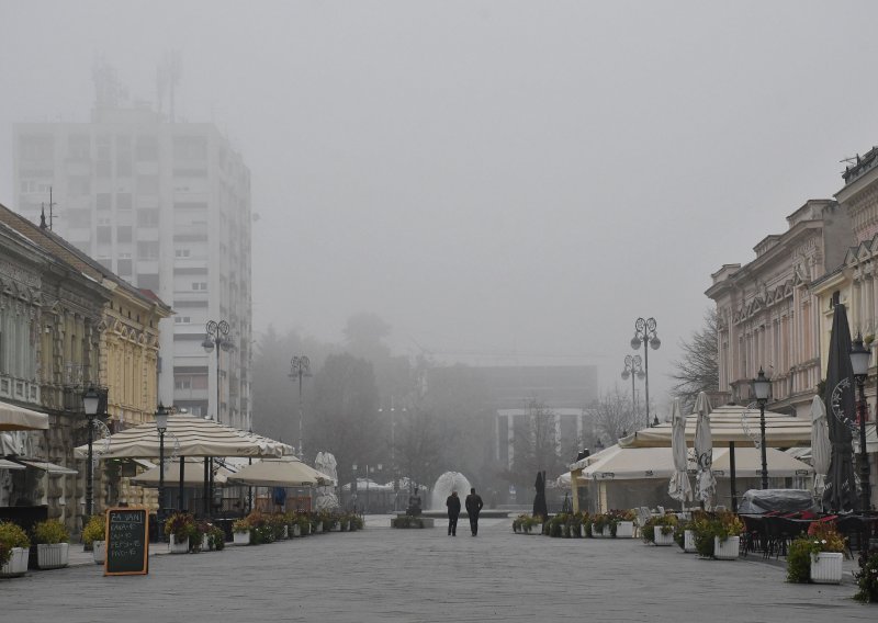 Niski oblaci i magla, sunčano mjestimice popodne