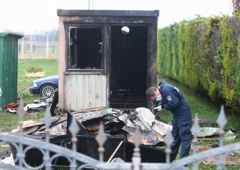 U požaru stambenog kontejnera u Zagrebu poginula jedna osoba