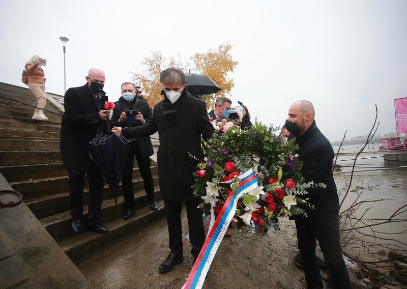 Pupovac o zabuni s Milasom: Ja sam kriv...U teškom poslu radite i greške. Zbog tih grešaka napadaju hrabrog čovjeka, poštenog državnog dužnosnika