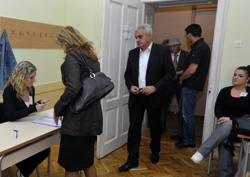 Počela kampanja u Mostaru, nositelj HDZ-ove liste pozitivan na koronavirus