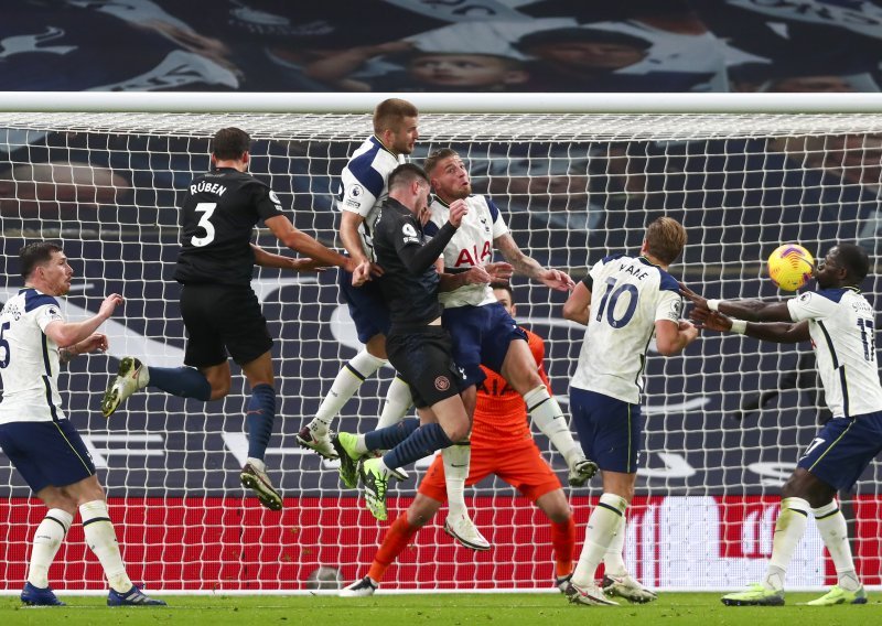 Jose Mourinho s Tottenhamom preuzeo vrh Premiershipa i to pobjedom protiv 'najdražeg' suparnika Pepa Guardiole