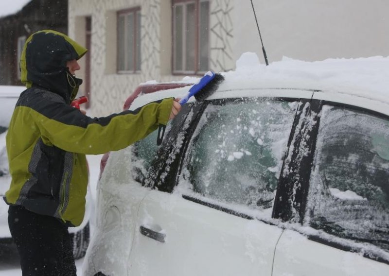 Najbrži i najlakši način za čišćenje snijega