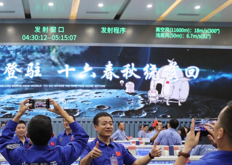 Ide po uzorke: Kina uspješno lansirala robotiziranu svemirsku letjelicu na Mjesec