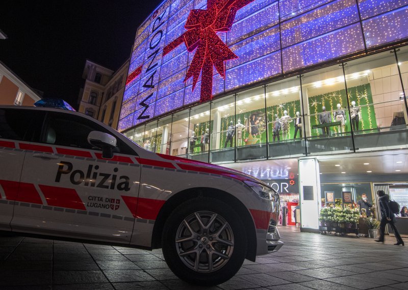 Švicarka u supermarketu napala dvije žene, nije isključen 'teroristički motiv'