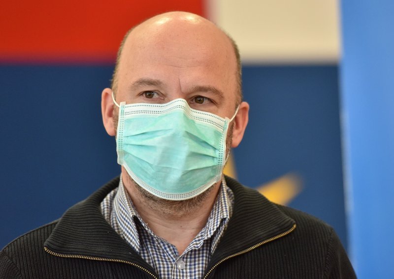 U čakovečkoj bolnici slobodno samo 30 posto kapaciteta; ako se nastavi ovako korona će biti broj jedan po smrtnosti u Hrvatskoj
