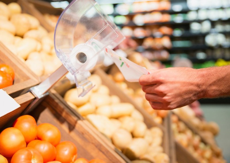 Njemačka u maloprodaji zabranila plastične vrećice, no tanke za pakiranje voća i povrća i dalje dozvoljene