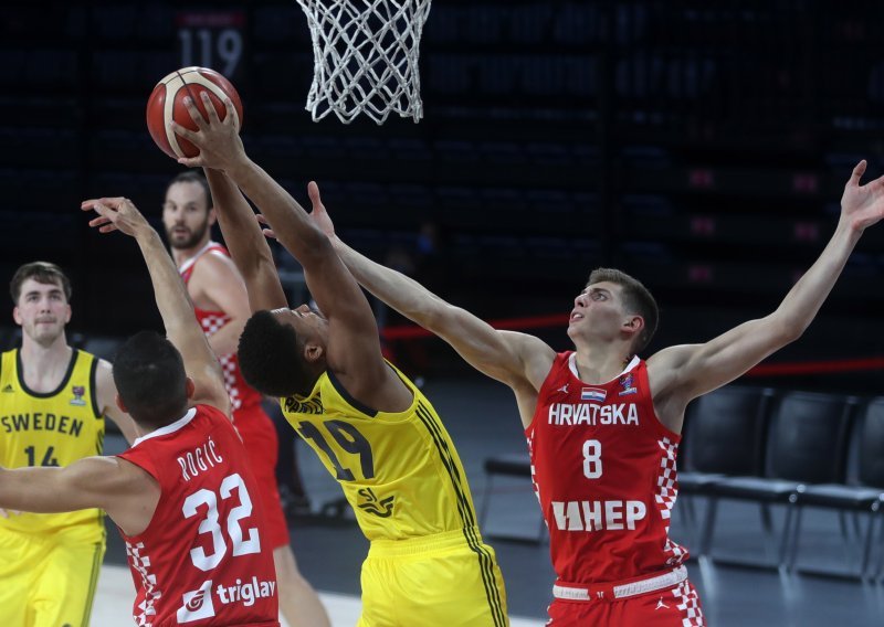 Pobjedom protiv Švedske, hrvatski košarkaši dva kola prije kraja kvalifikacija osigurali nastup na EuroBasketu