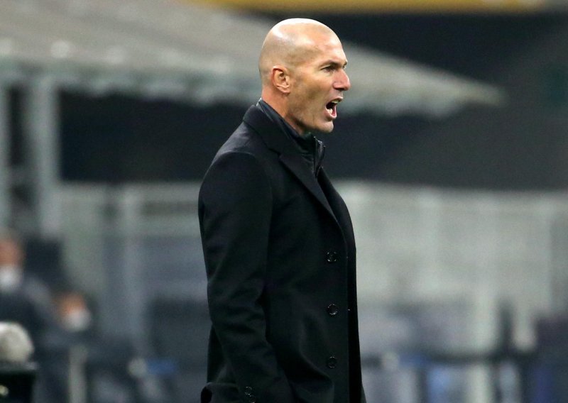 Zinedine Zidane je prekrižen, Real traži najbezbolniji način da se riješi Francuza; iz Madrida procurila imena dva velika kandidata za trenera