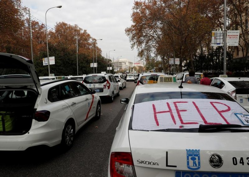 Pandemija se ponovo ubrzava, više od 65 milijuna slučajeva u svijetu