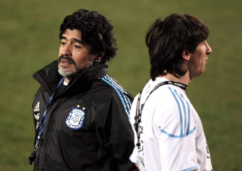 [ANKETA] Iz usta uglednog trenera pale su teške riječi: Maradona je igrao sa strašću, Ronaldo je imao malo toga, a Messi ništa'