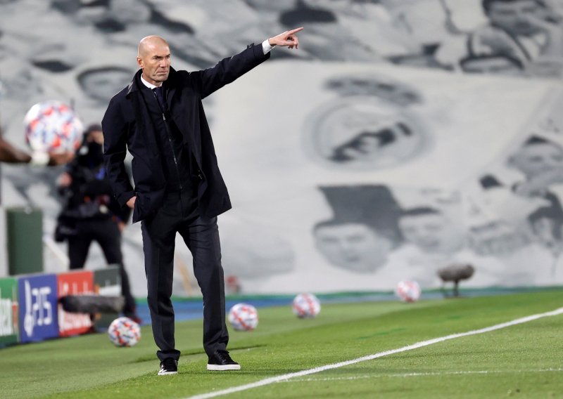 [FOTO] Kriza u Realu je na vrhuncu; Zinedineu Zidaneu odbrojani su dani, a sada mu o sudbini odlučuju dva hrvatska nogometaša