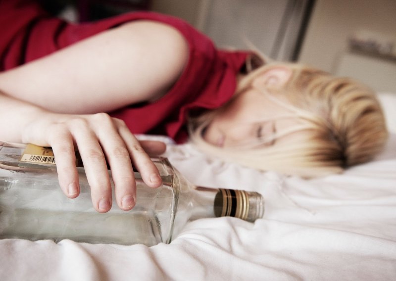 Alkohol utječe na zdravlje mozga tijekom cijelog života: Posljedice su najstrašnije u ova tri životna razdoblja